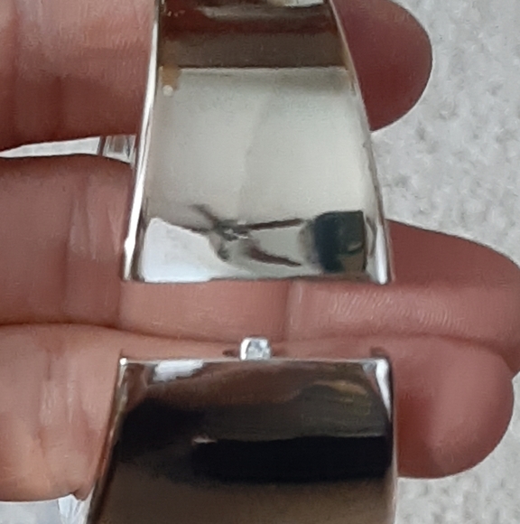 Bracelet - Picture 2 of 9